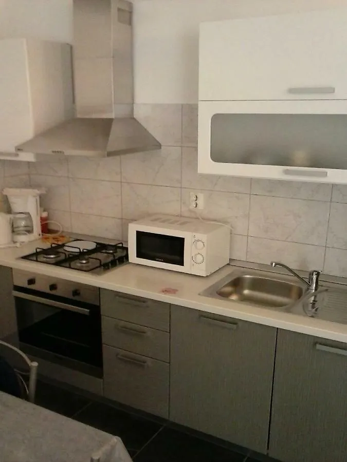 Apartmani Maric Selce 0*,  Croatia