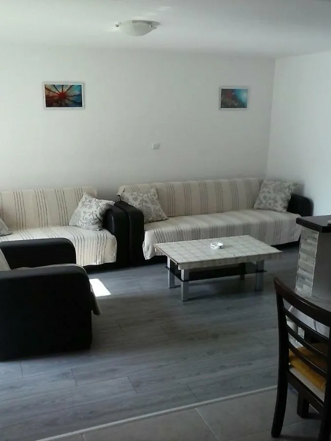 Apartment Apartmani Maric Selce